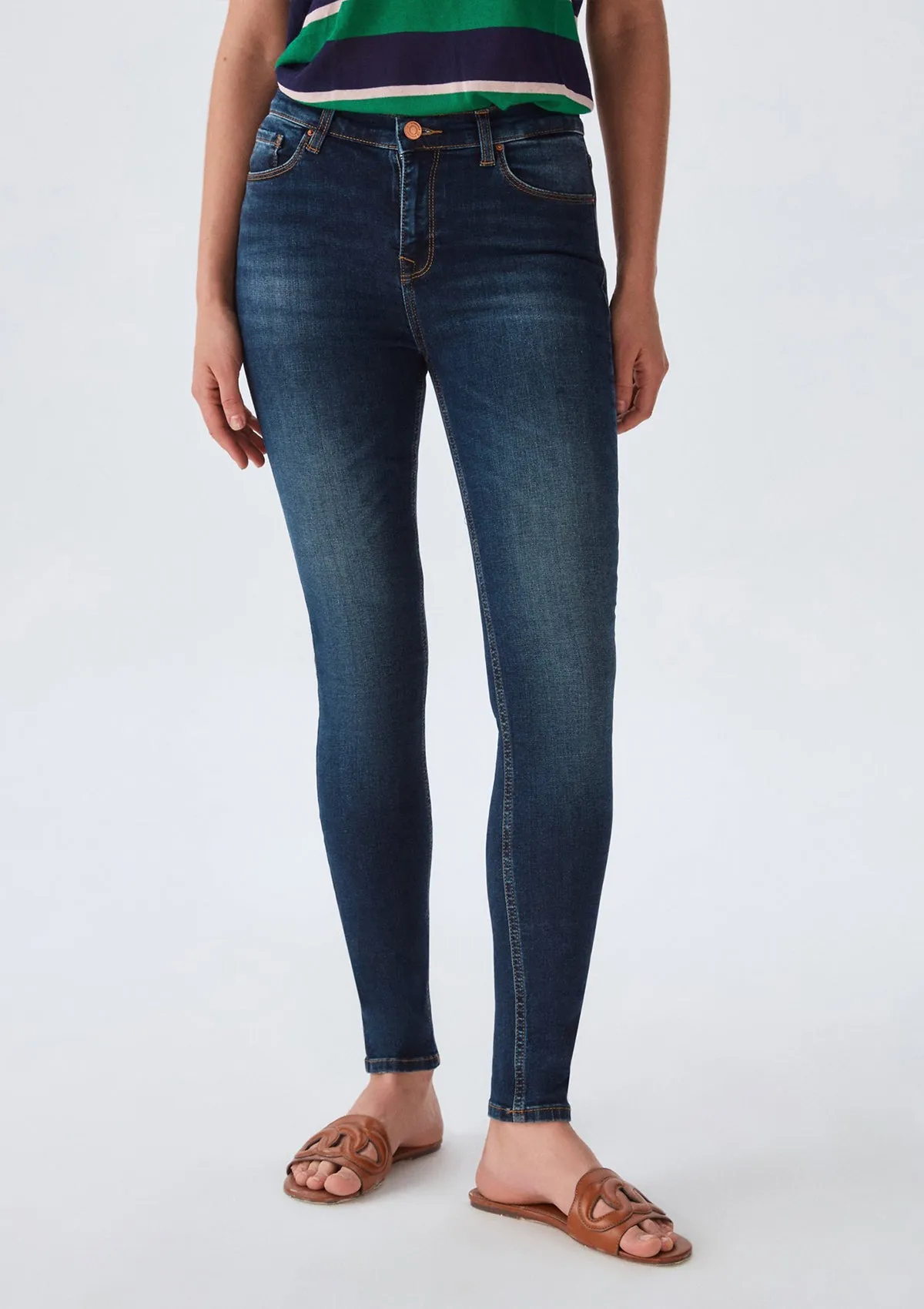 Amy X Rossa Undamaged High Rise Skinny Jean