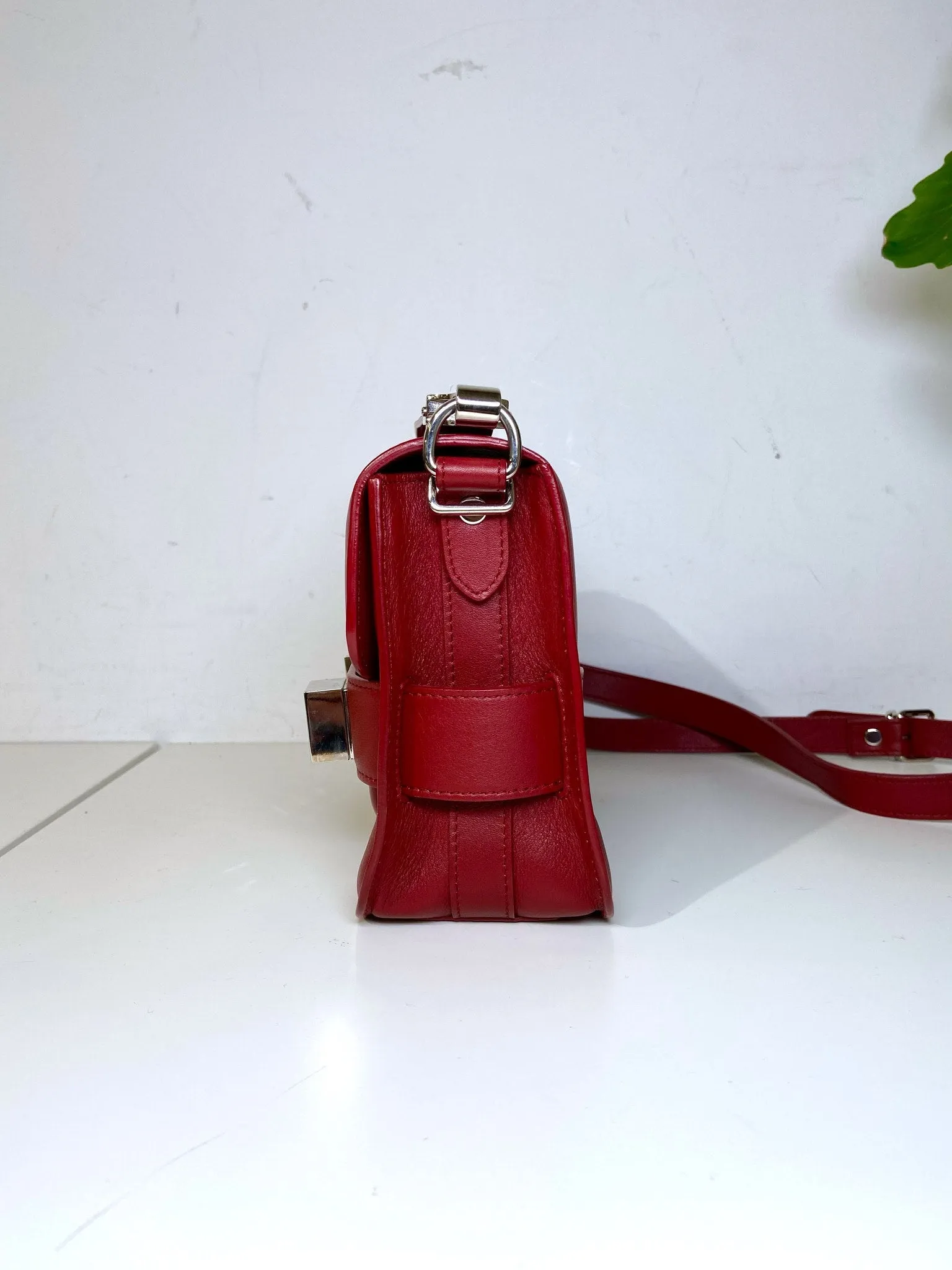 Classic Crossbody Bag Red