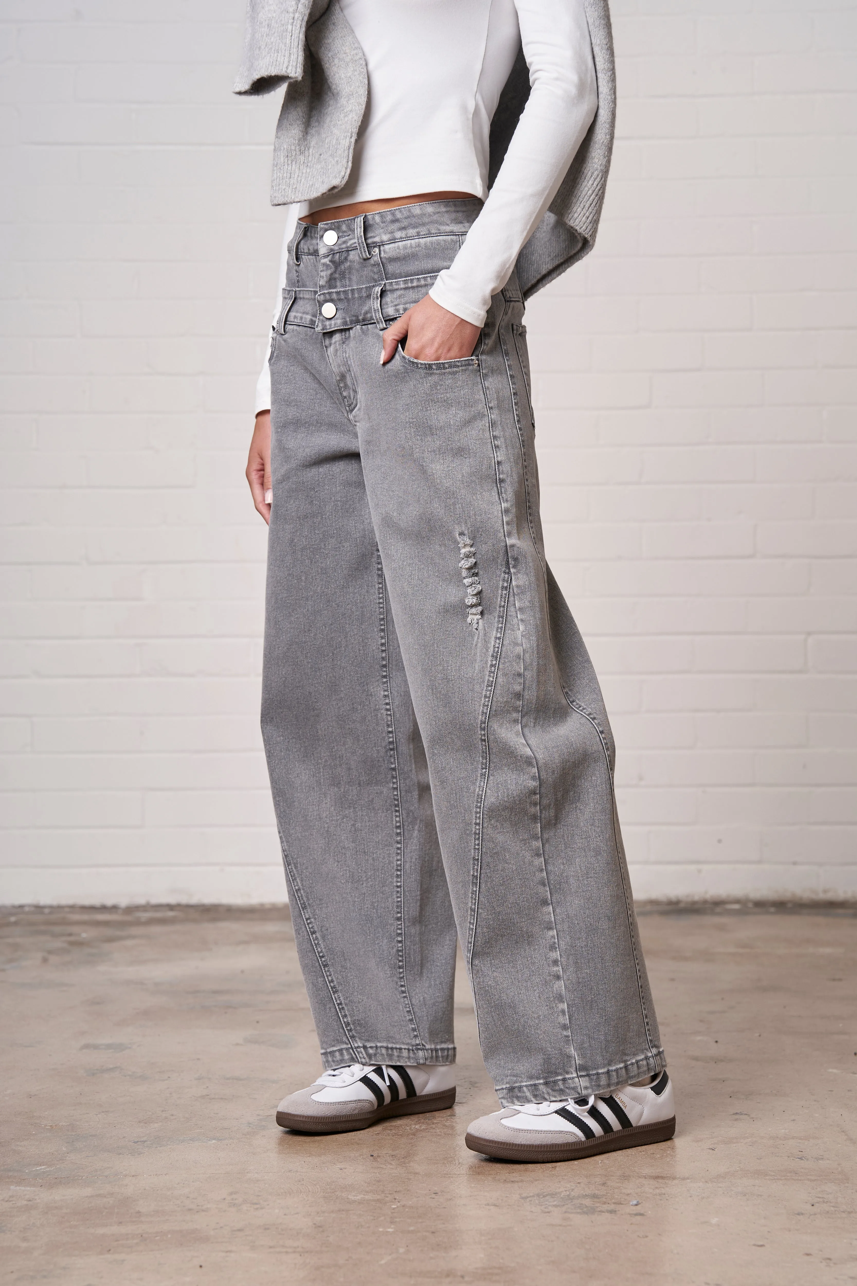 DISTRESSED DOUBLE WAISTBAND JEANS - GREY WASH