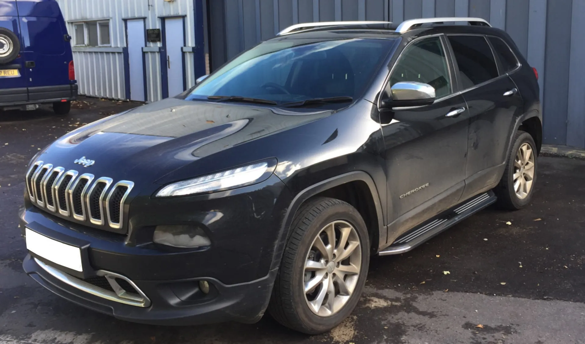 Premier Side Steps Running Boards for Jeep Cherokee 2014 