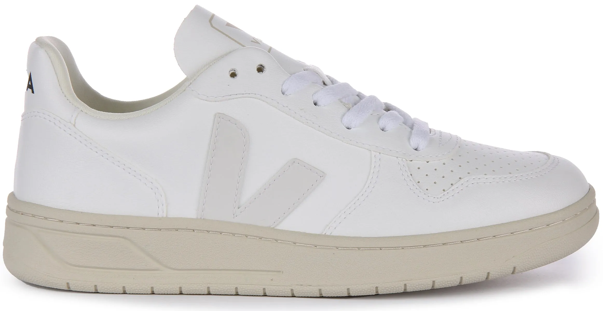 Veja V 10 CWL In White For Women