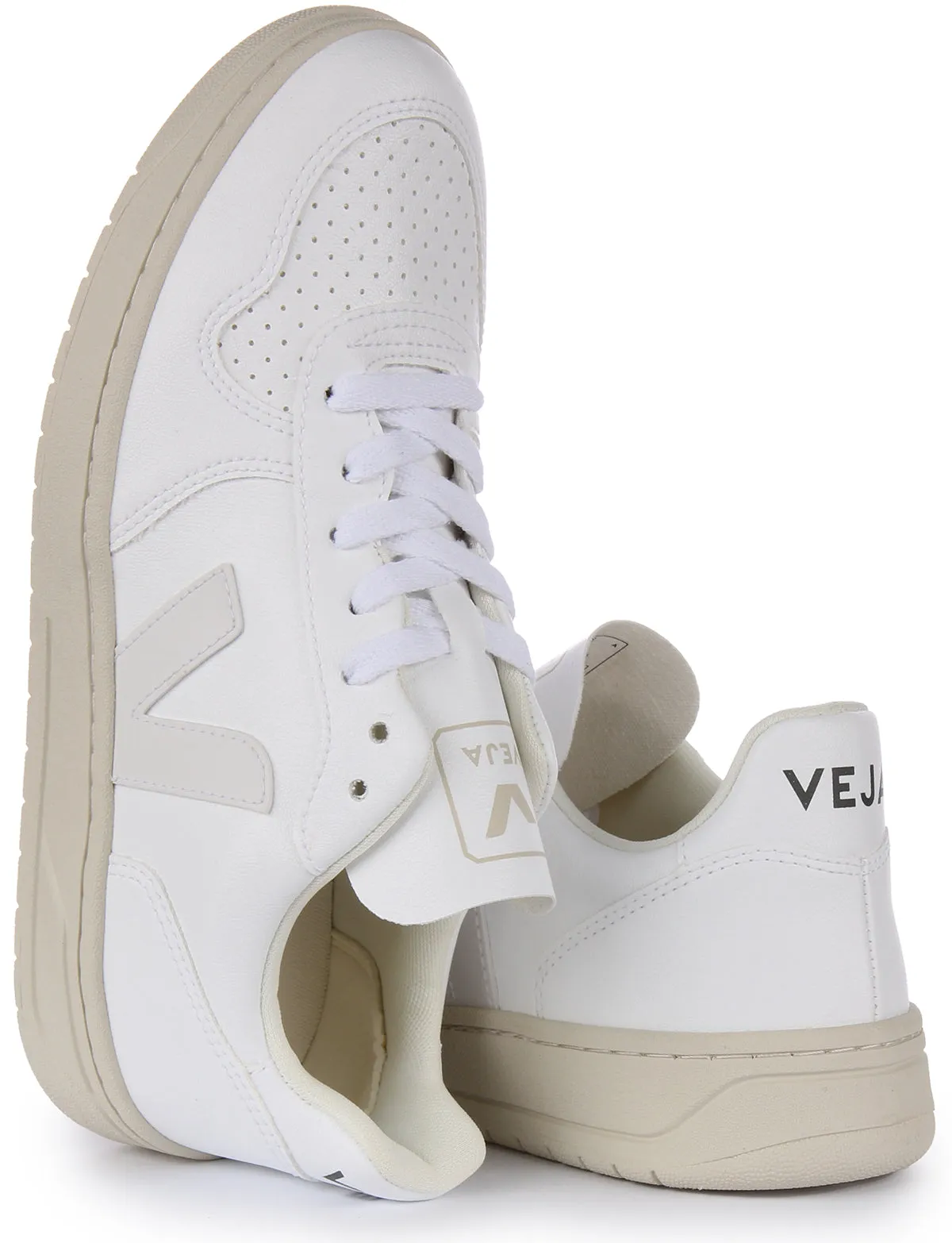 Veja V 10 CWL In White For Women